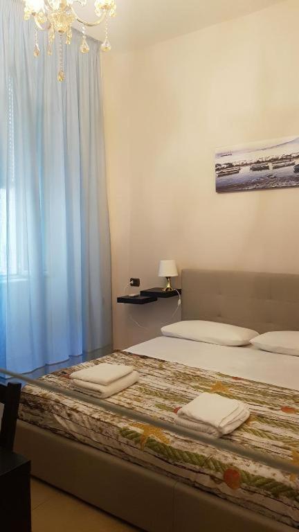Guesthouse Re Ferdinando 那不勒斯 外观 照片
