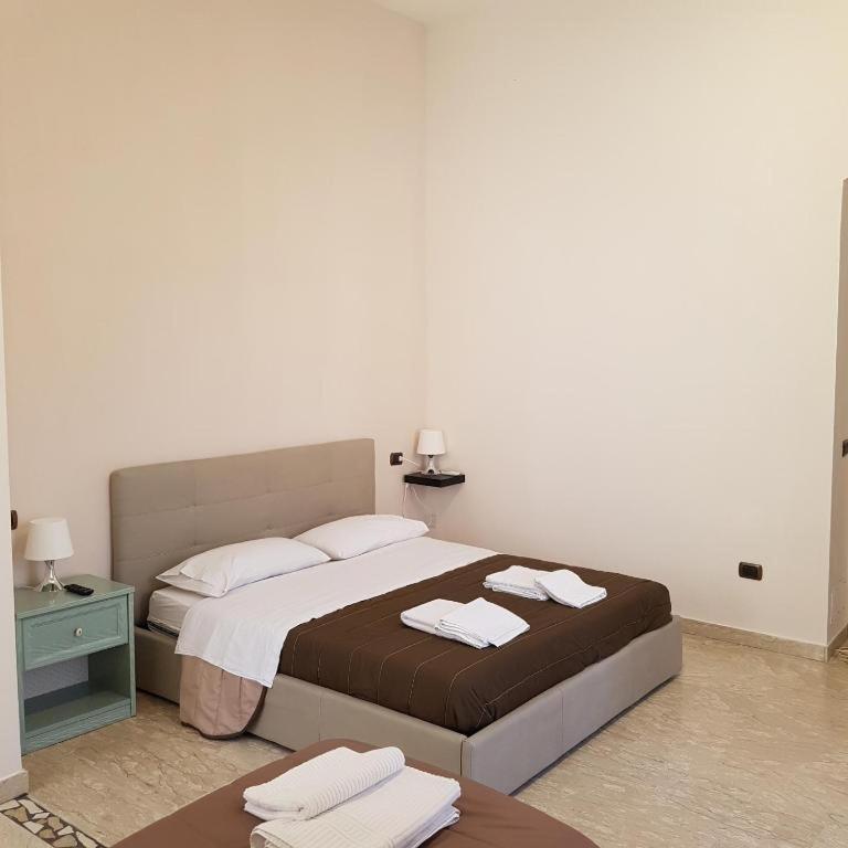 Guesthouse Re Ferdinando 那不勒斯 外观 照片